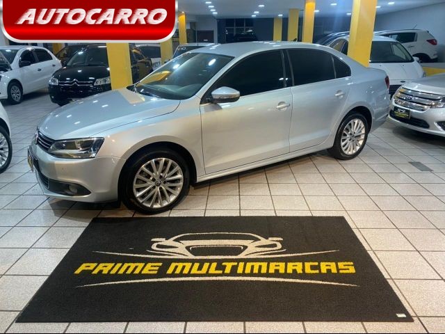 VOLKSWAGEN JETTA 2.0 TSI HIGHLINE