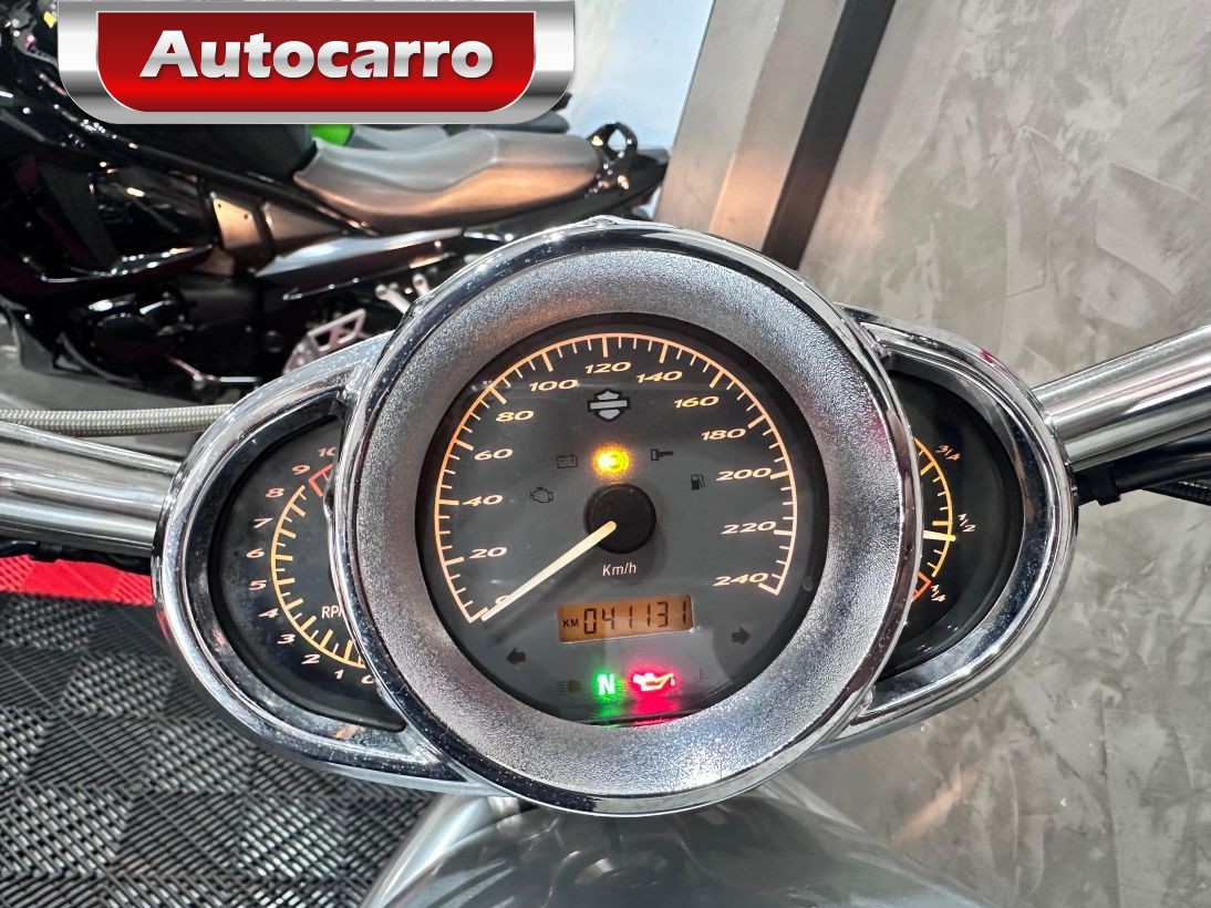 HARLEY-DAVIDSON V-ROD 1250CC 10TH ANNIVERSARY EDITION VRSCDX 2012