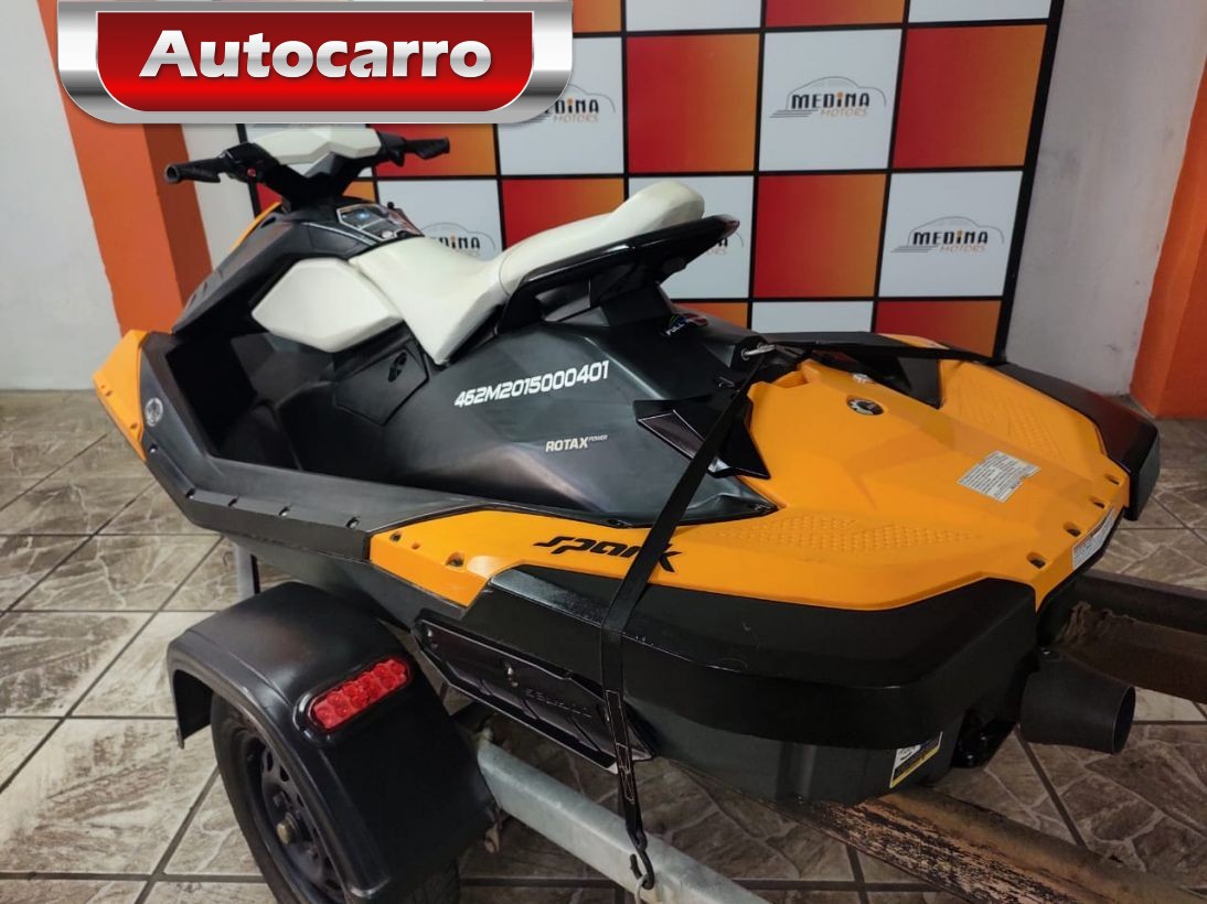 JET SKI SEA DOO SPARK 90HP 2015, MEDINA MOTORS / Autocarro