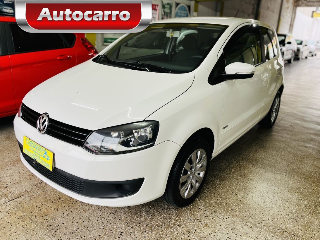 Volkswagen Fox 1.0 MI 8V FLEX 4P MANUAL 2013
