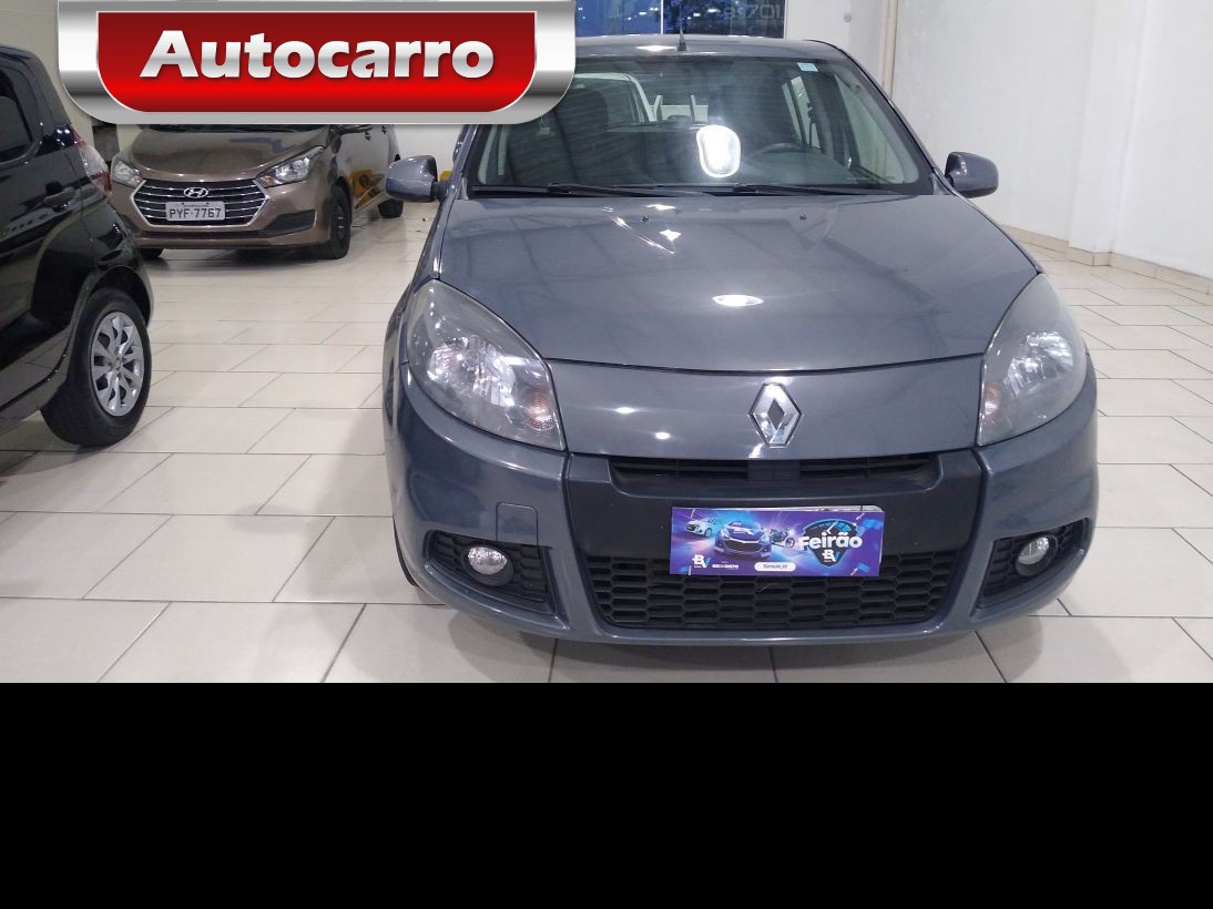 RENAULT