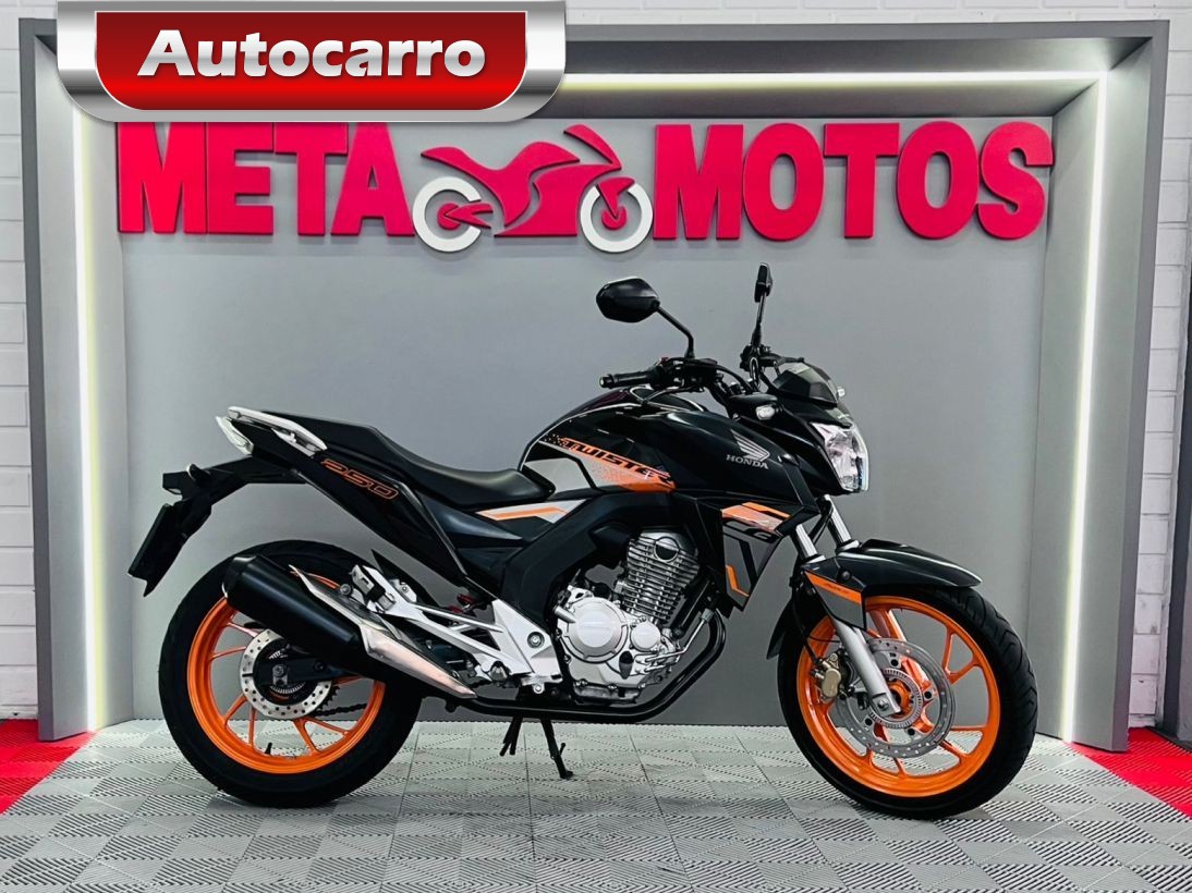META MOTOS / Autocarro - Revendas Veículos Carros Motos