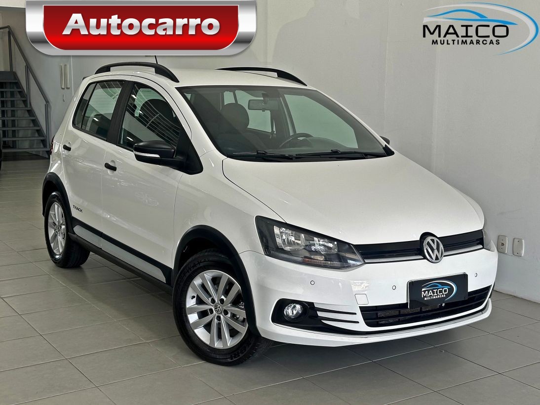 Volkswagen Fox TRACK 1.0 12V FLEX 4P 2017