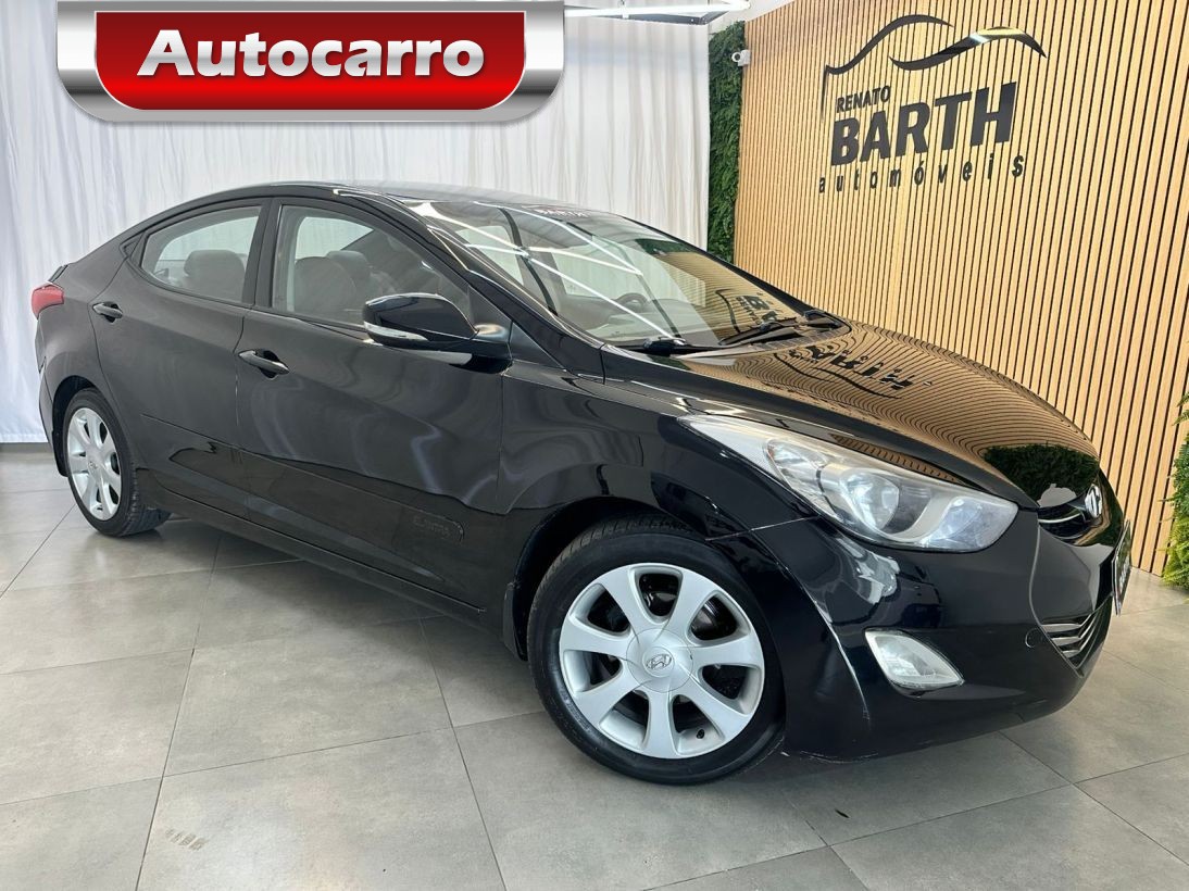 Hyundai Elantra GLS 1.8 16V 2012