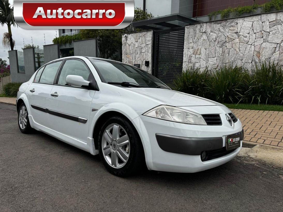 Renault Megane SEDAN DYNAMIQUE HI-FLEX 1.6 16V 2009