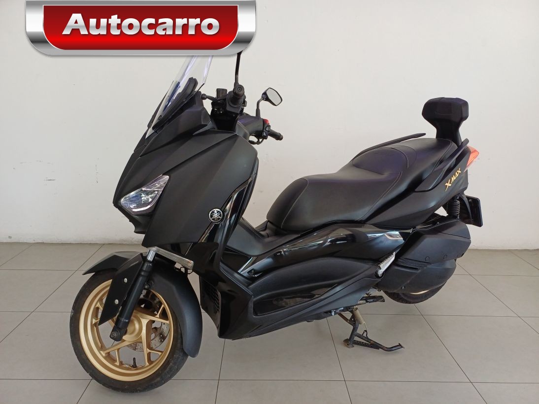 YAMAHA