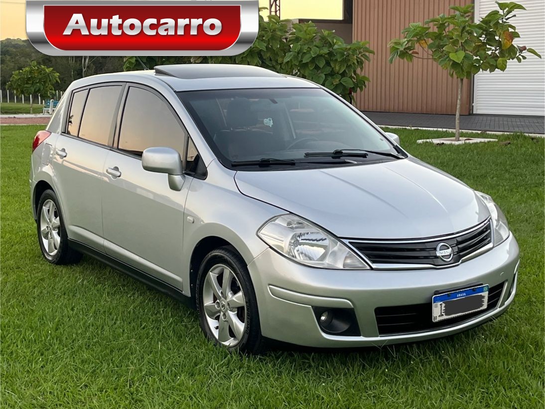 Nissan Tiida SL 1.8 AT 2011