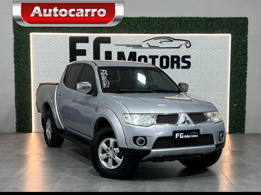 Mitsubishi L200 L200 Triton HPE 3.5 CD V6 24V Flex Aut. 2013