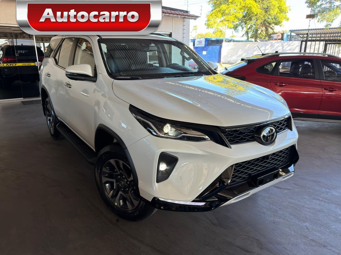 Toyota Hilux Sw4 4X4 2.8 DIESEL 2026