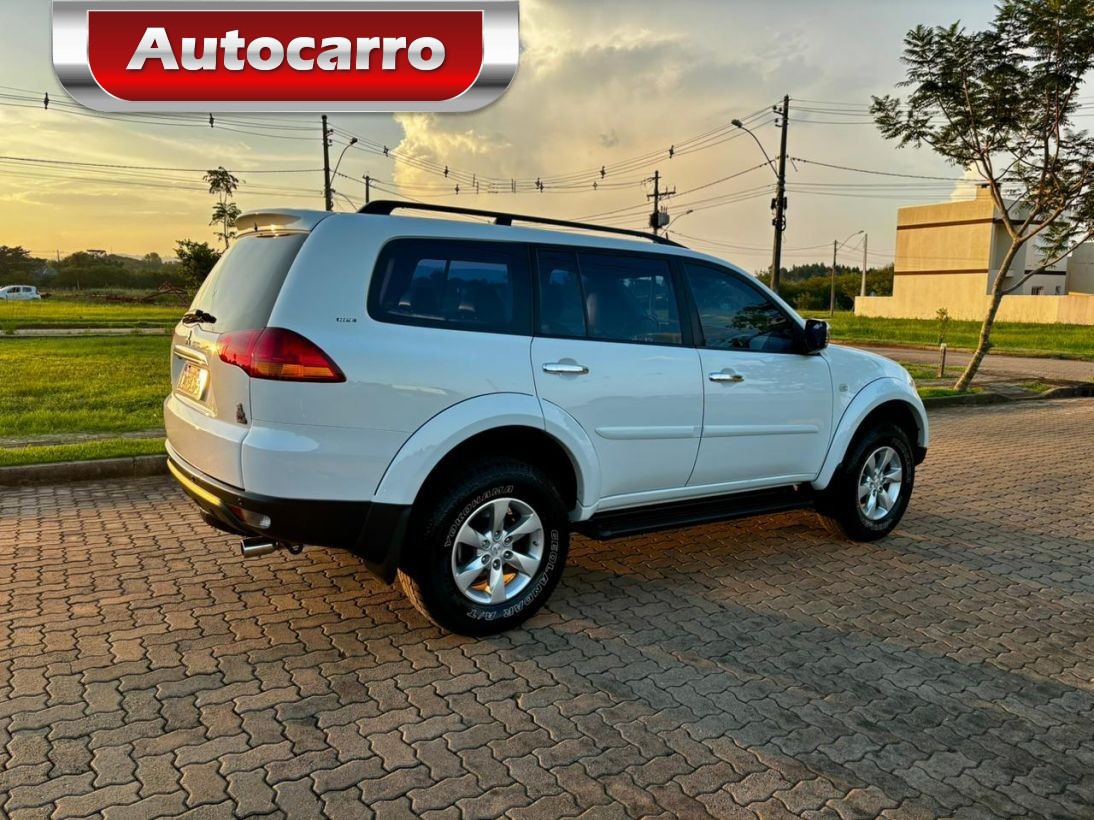 Mitsubishi Pajero Dakar 2013
