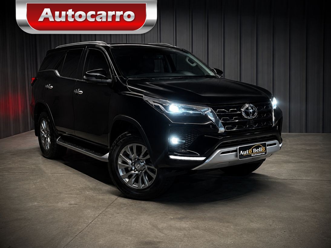 Toyota Hilux Sw4 Hilux SW4 SRX 4x4 2.8 TDI 16V Dies. Aut. 2024