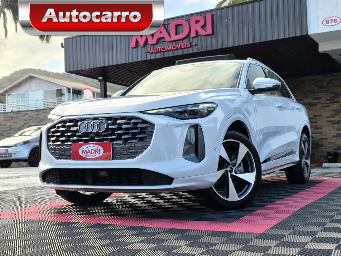 AUDI