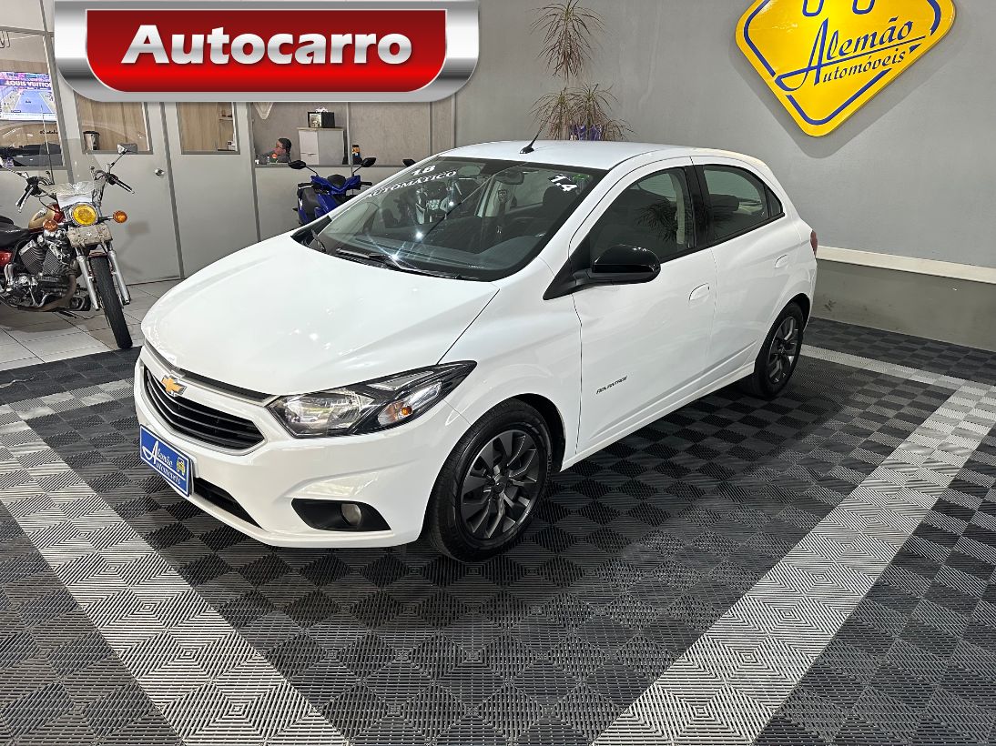 Chevrolet Onix ONIX HATCH ADVANTAGE 1.4 8V Flex 5p Aut. 2018