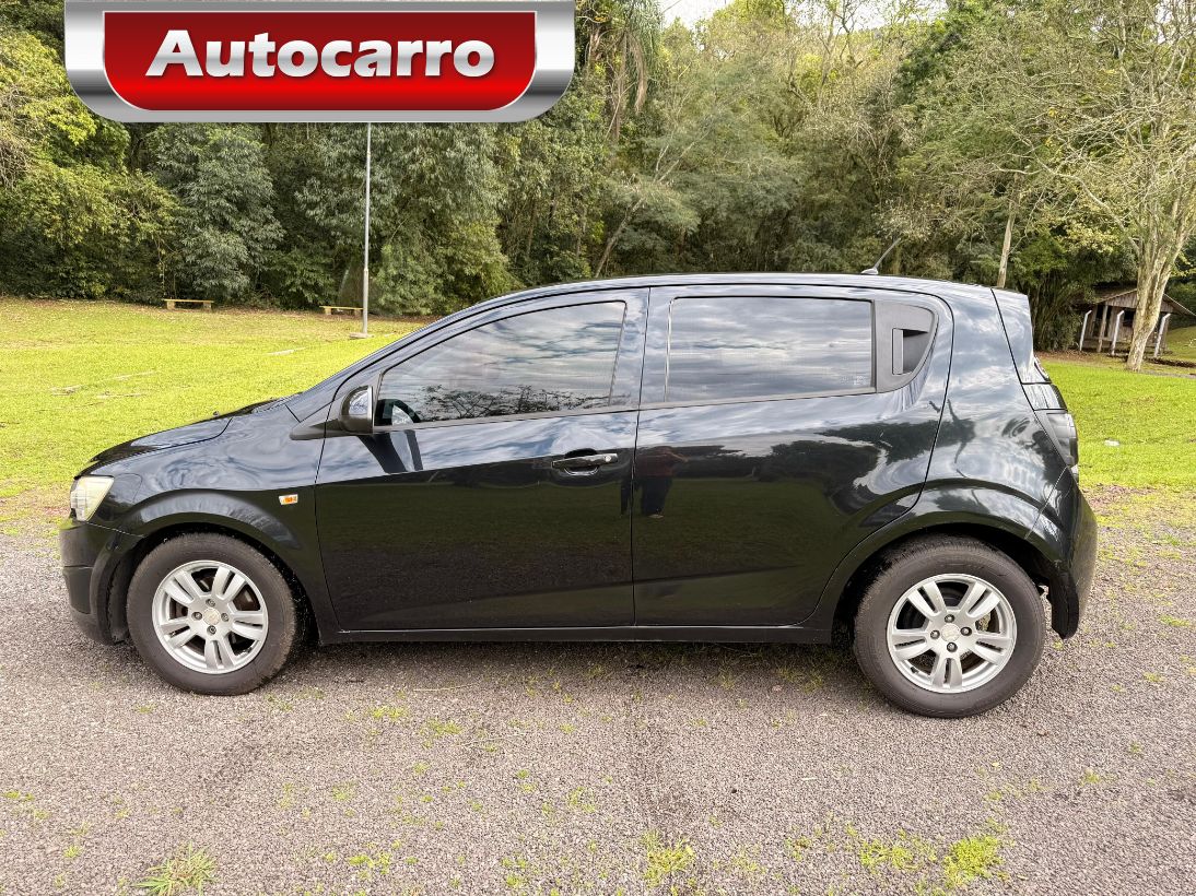 Chevrolet Sonic 1.6 LT 16V 2013