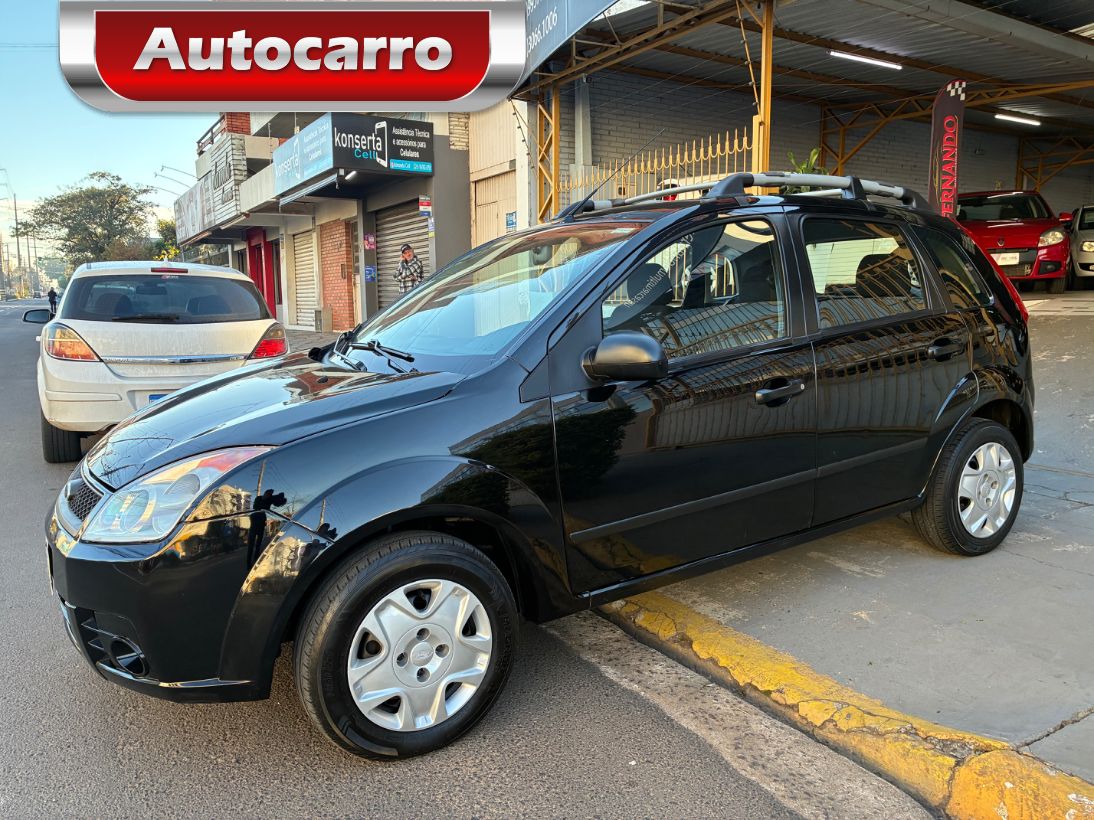 Ford Fiesta Fiesta Sedan 1.0 8V Flex 4p 2009