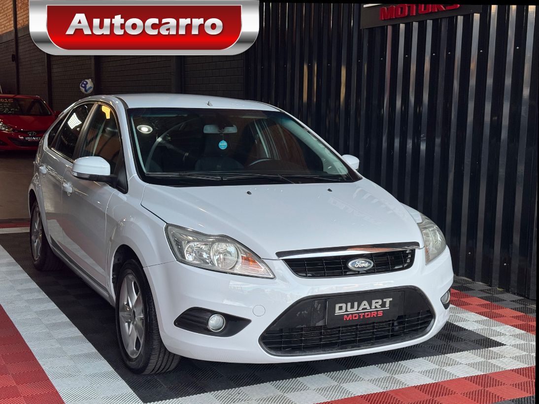 Ford Focus 1.6 S 16V FLEX 4P POWERSHIFT 2013