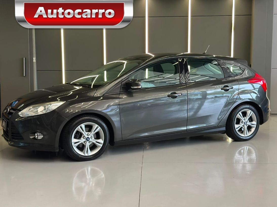 Ford Focus Focus 1.6 S/1.6 SE Flex 16v 5p Aut 2017