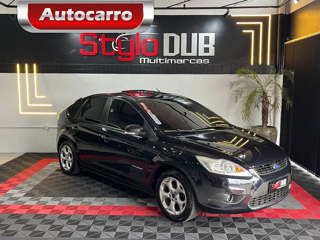 Ford Focus Focus TITANIUM 2.0 16V Flex 5p Mec. 2012