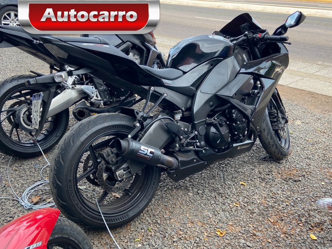 KAWASAKI NINJA ZX-10R 2008, ARMAZÉM DO CARRO / Autocarro