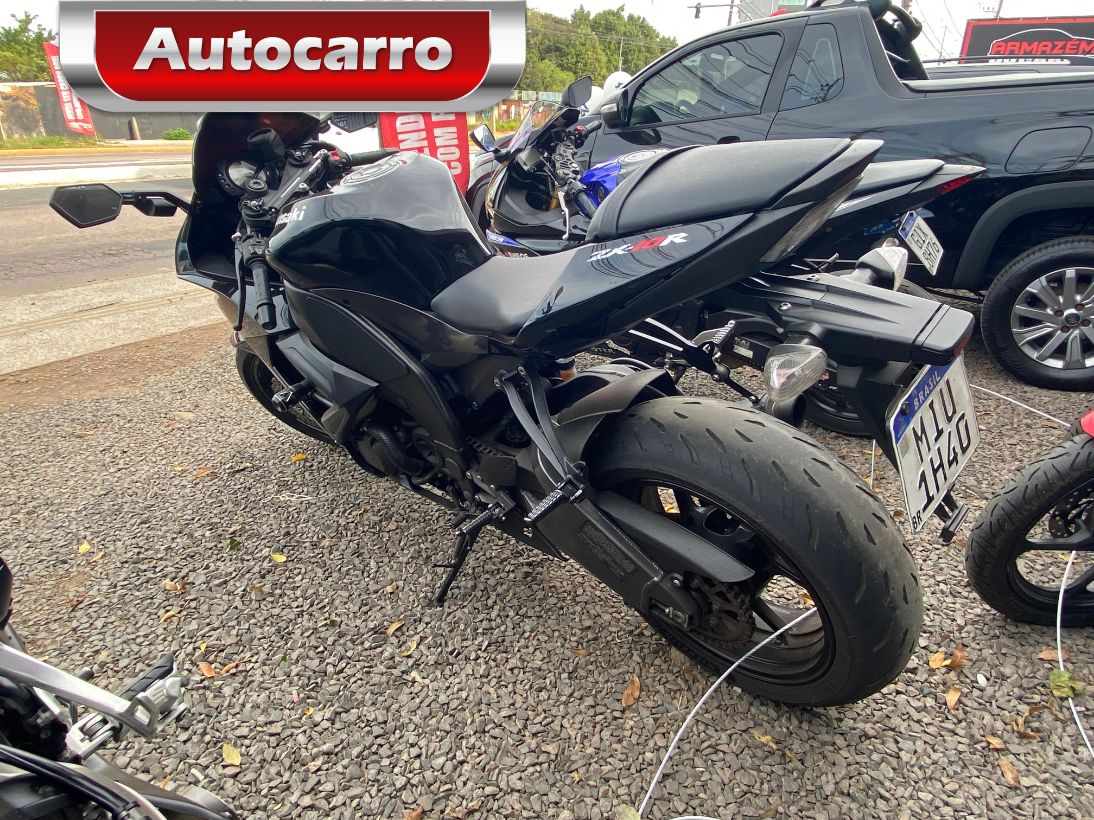 KAWASAKI NINJA ZX-10R 2008, ARMAZÉM DO CARRO / Autocarro