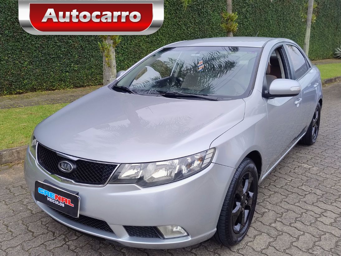 KIA Cerato 1.6 EX SEDAN 16V 2010