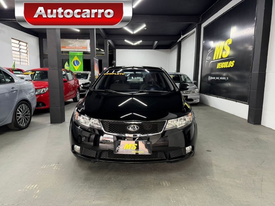 KIA Cerato 1.6 EX SEDAN 16V GASOLINA 4P AUTOMÁTICO 2011