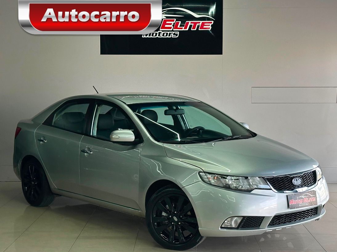 KIA Cerato 1.6 SX 16V FLEX 4P AUTOMÁTICO 2011