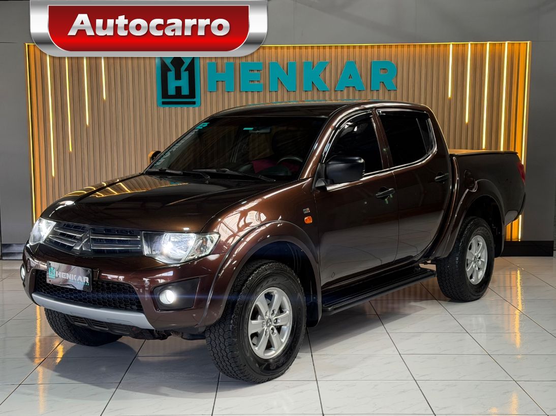 Mitsubishi L200 Triton 2.4 HLS 4X2 CD 16V FLEX 4P MANUAL 2016