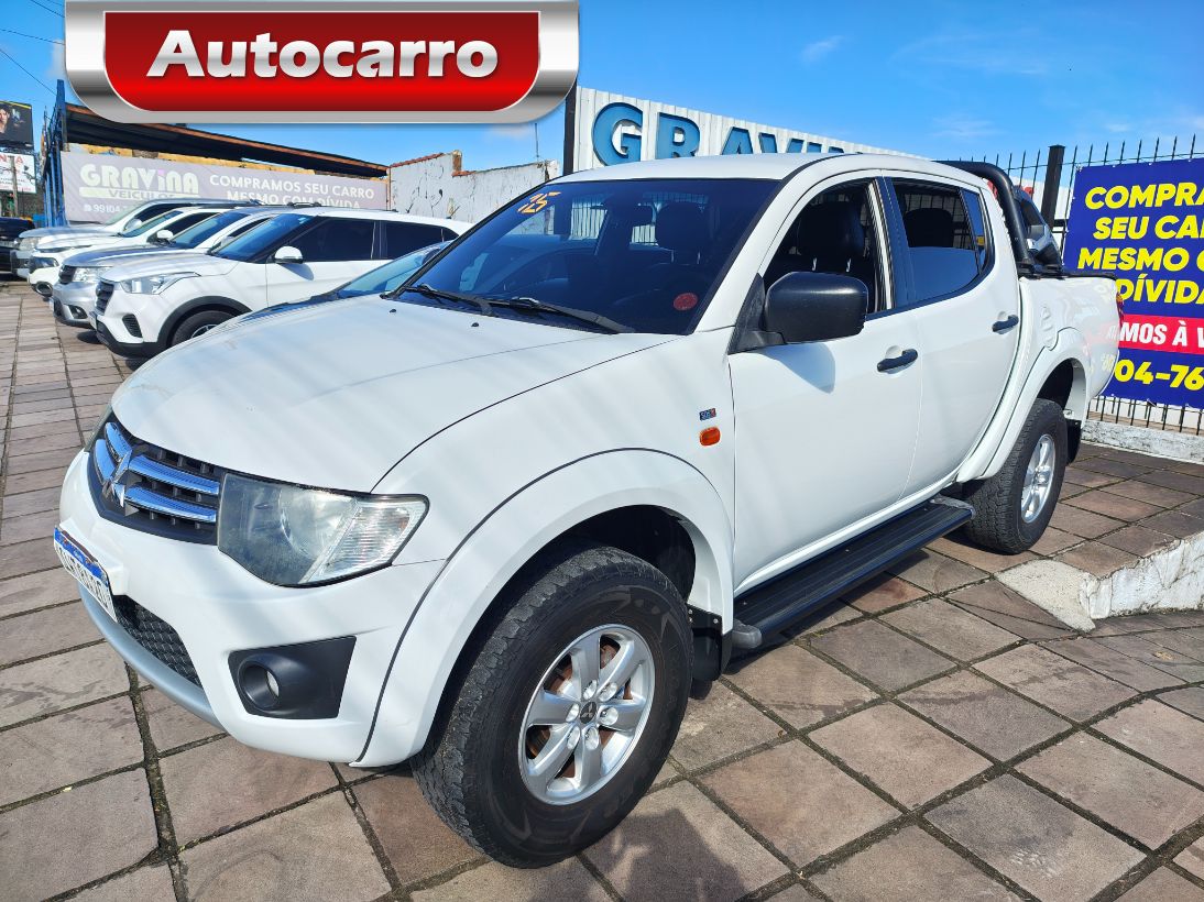 Mitsubishi L200 Triton L200 Triton HLS 2.4 Flex 16V CD Mec. 2016