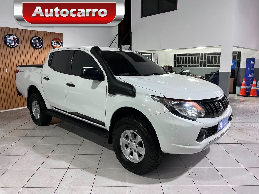 Mitsubishi L200 Triton 2.4 16V TURBO DIESEL SPORT GL CD 4P 4X4 MANUAL 2022