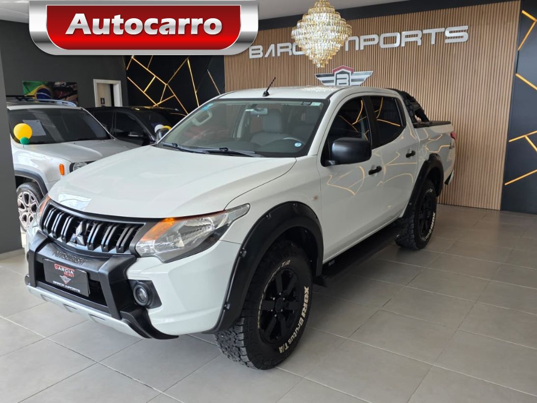 Mitsubishi L200 Triton 2.4 16V TURBO DIESEL SPORT GL CD 4P 4X4 MANUAL 2022