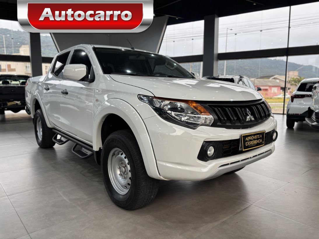 Mitsubishi L200 Triton L200 Triton Savana 2.4 4x4 Die. Aut. 2023