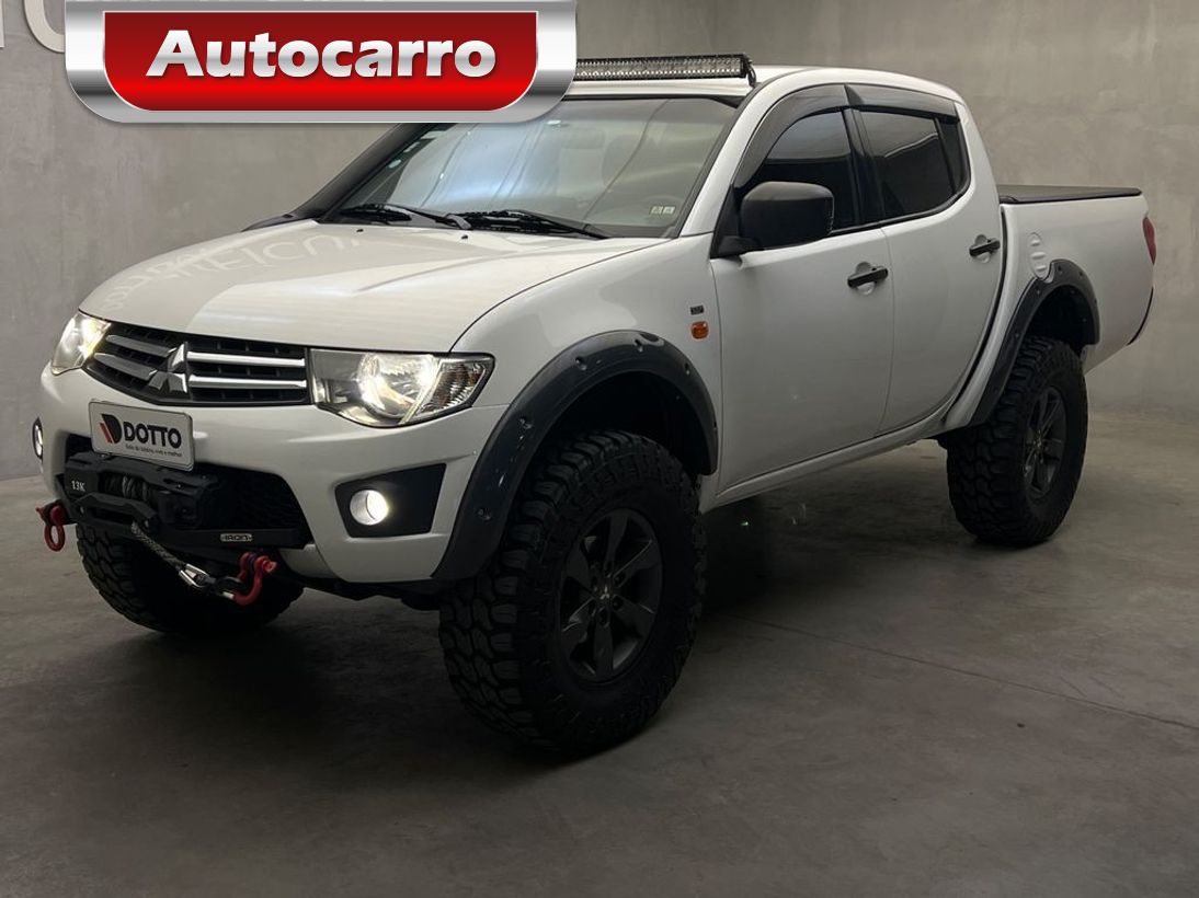 Mitsubishi L200 Triton L200 Triton GLS 3.2 CD TB Int.Diesel Mec 2015