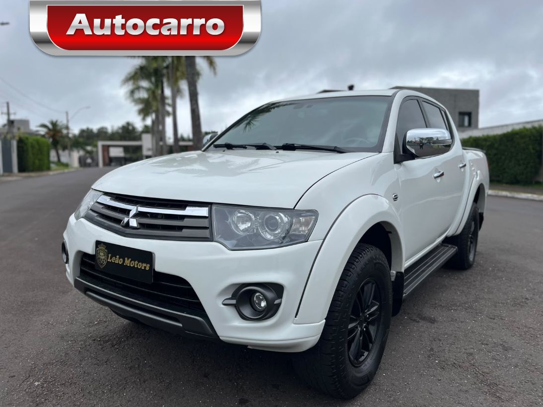 Mitsubishi L200 Triton 3.2 GLX 4X4 CD 16V TURBO 2015