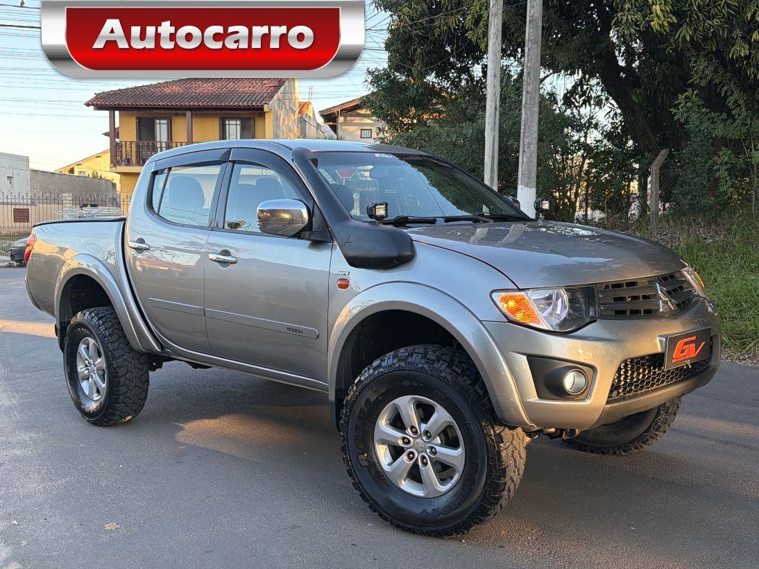Mitsubishi L200 Triton L200 Triton HPE 3.2 CD TB Int.Diesel Aut 2012