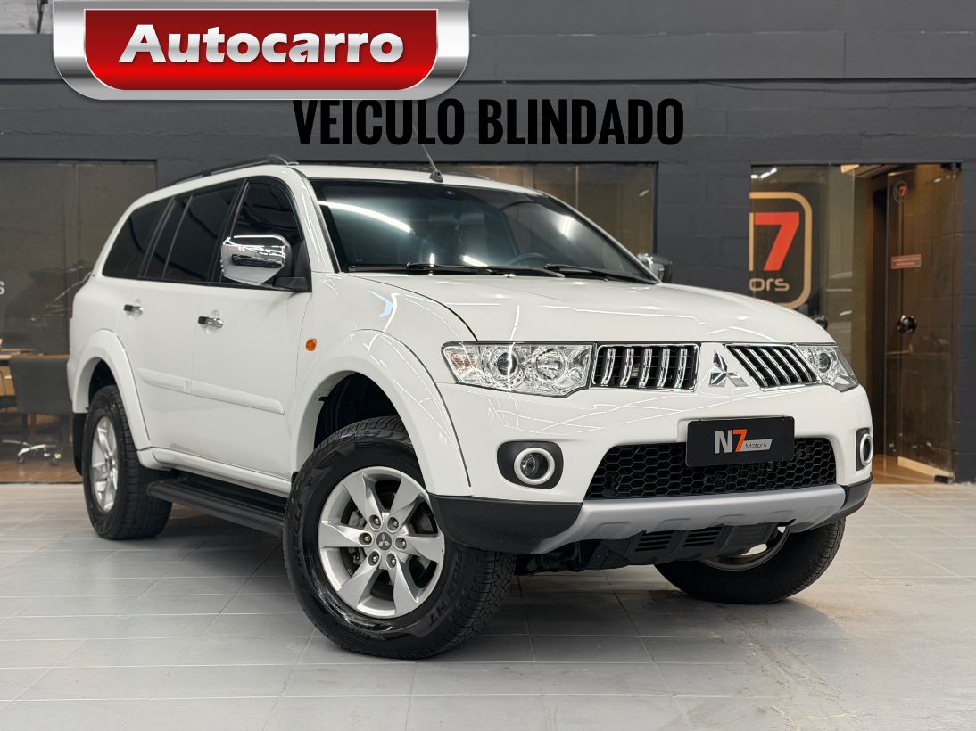 Mitsubishi Pajero Dakar Pajero DAKAR/HPE 3.5 4x4 Flex 5p Aut. 2013