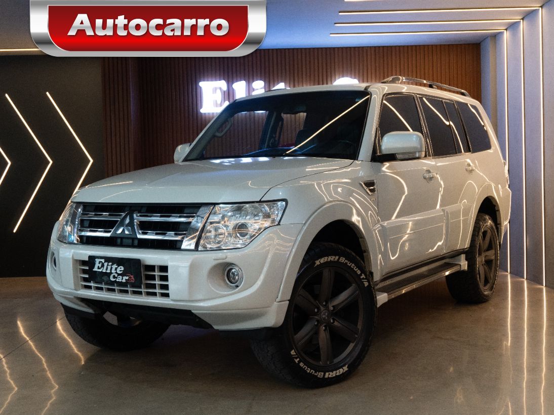 Mitsubishi Pajero Full 3.2 HPE 4X4 16V TURBO INTERCOOLER DIESEL 2P AUTOMÁTICO 2014