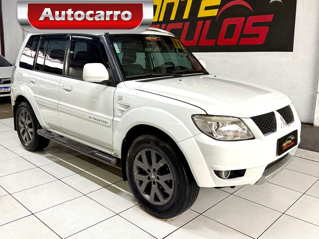 Mitsubishi Pajero Tr4 2.0 4X2 16V 140CV FLEX 4P AUTOMÁTICO 2012