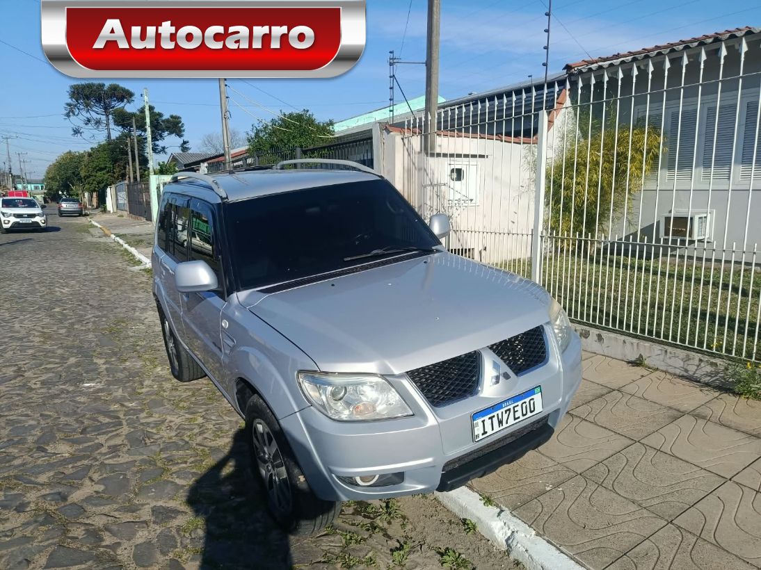 Mitsubishi Pajero Tr4 2.0 4X4 16V 131CV GASOLINA 4P AUTOMÁTICO 2013