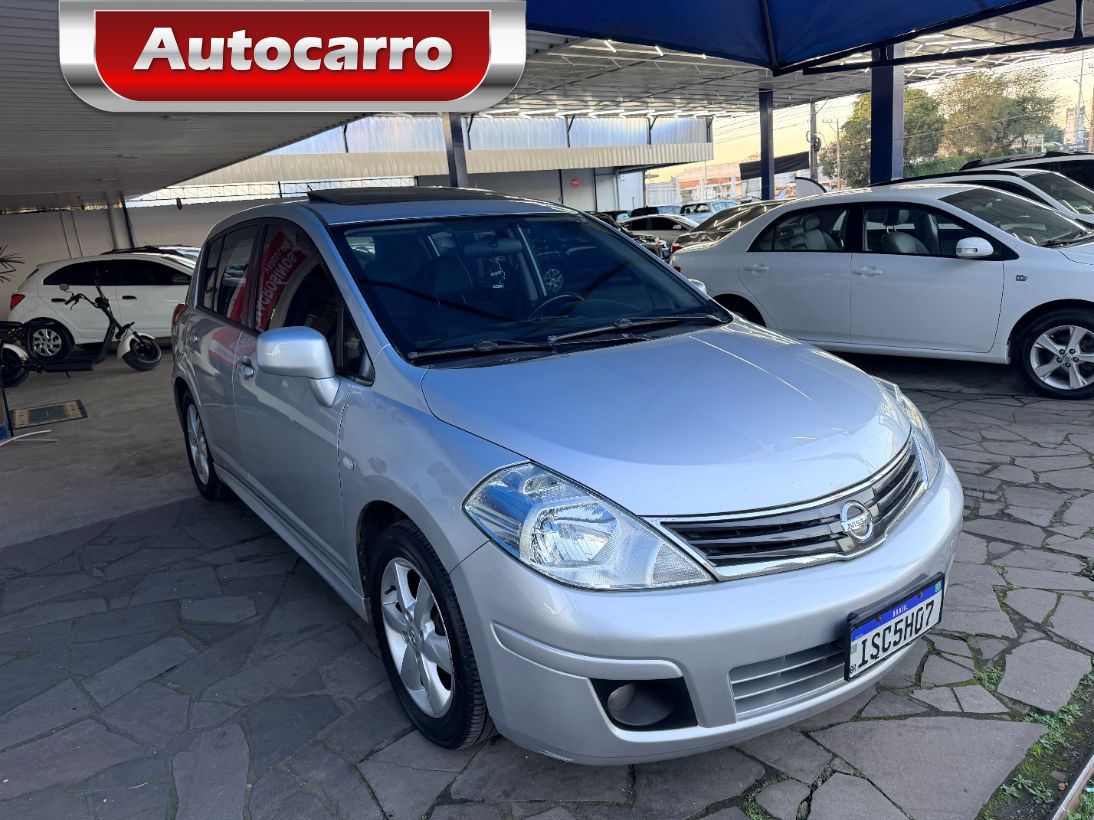Nissan Tiida TIIDA SL 1.8/1.8 Flex 16V  Mec. 2012
