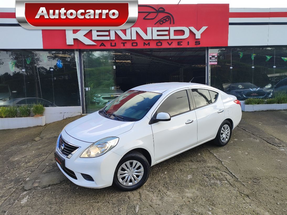 Nissan Versa VERSA SV 1.6 16V Flex Fuel 4p Mec. 2013