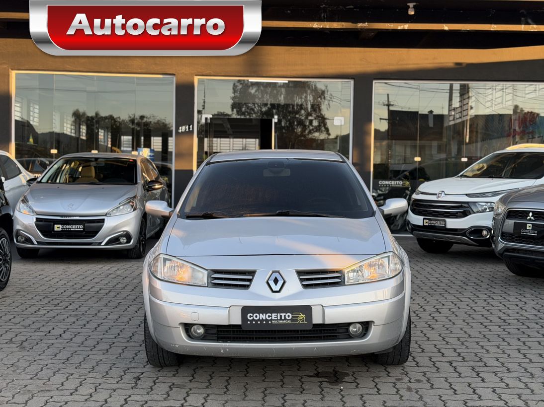 RENAULT