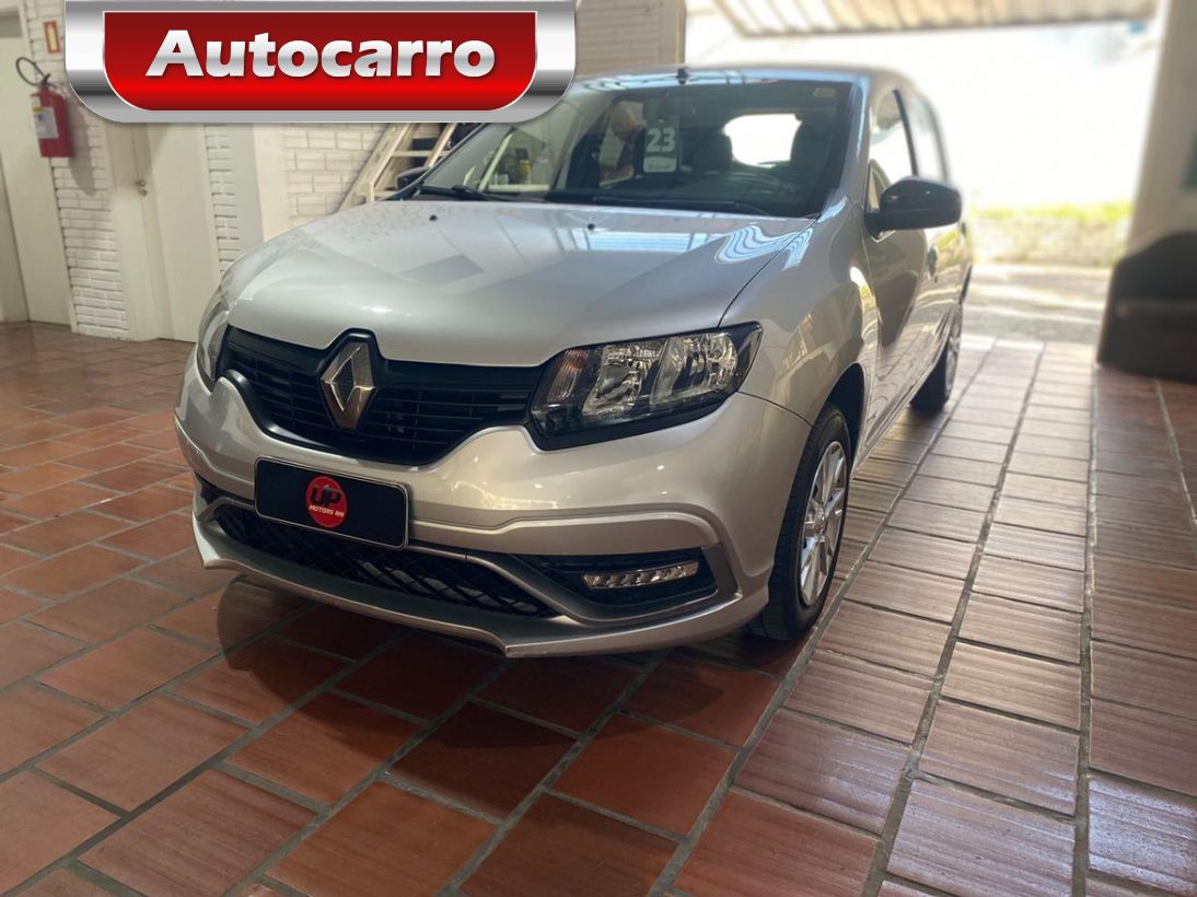 RENAULT