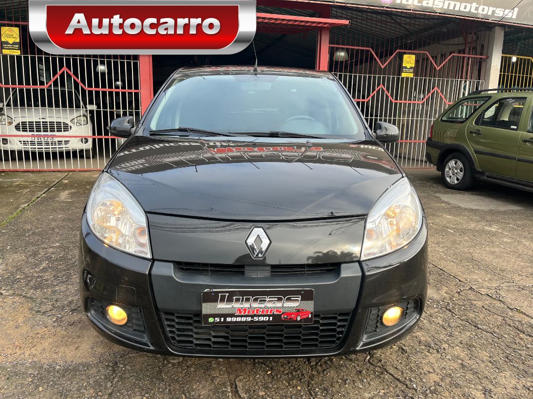 RENAULT