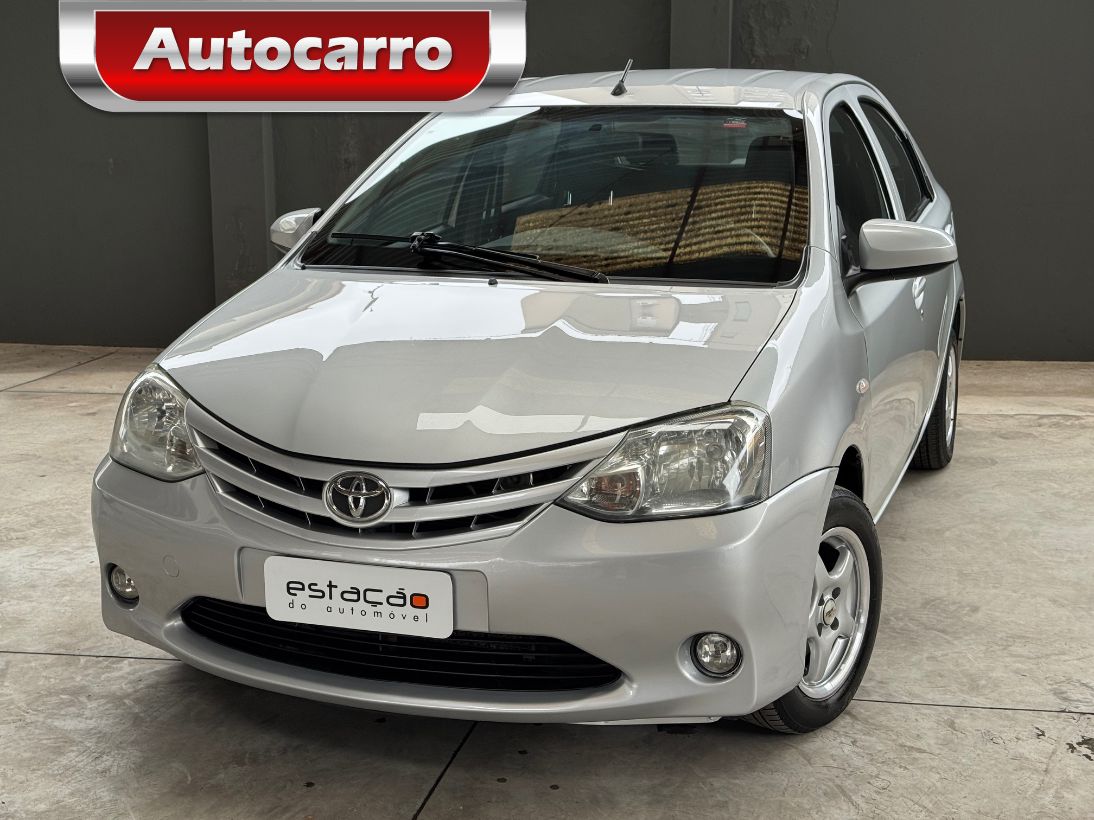 Toyota Etios 1.5 X SEDAN 16V 2015