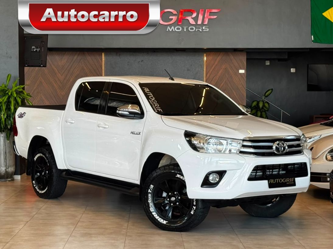 Toyota Hilux 2.8 D-4D TURBO DIESEL CD SRV 4X4 AUTOMÁTICO 2017
