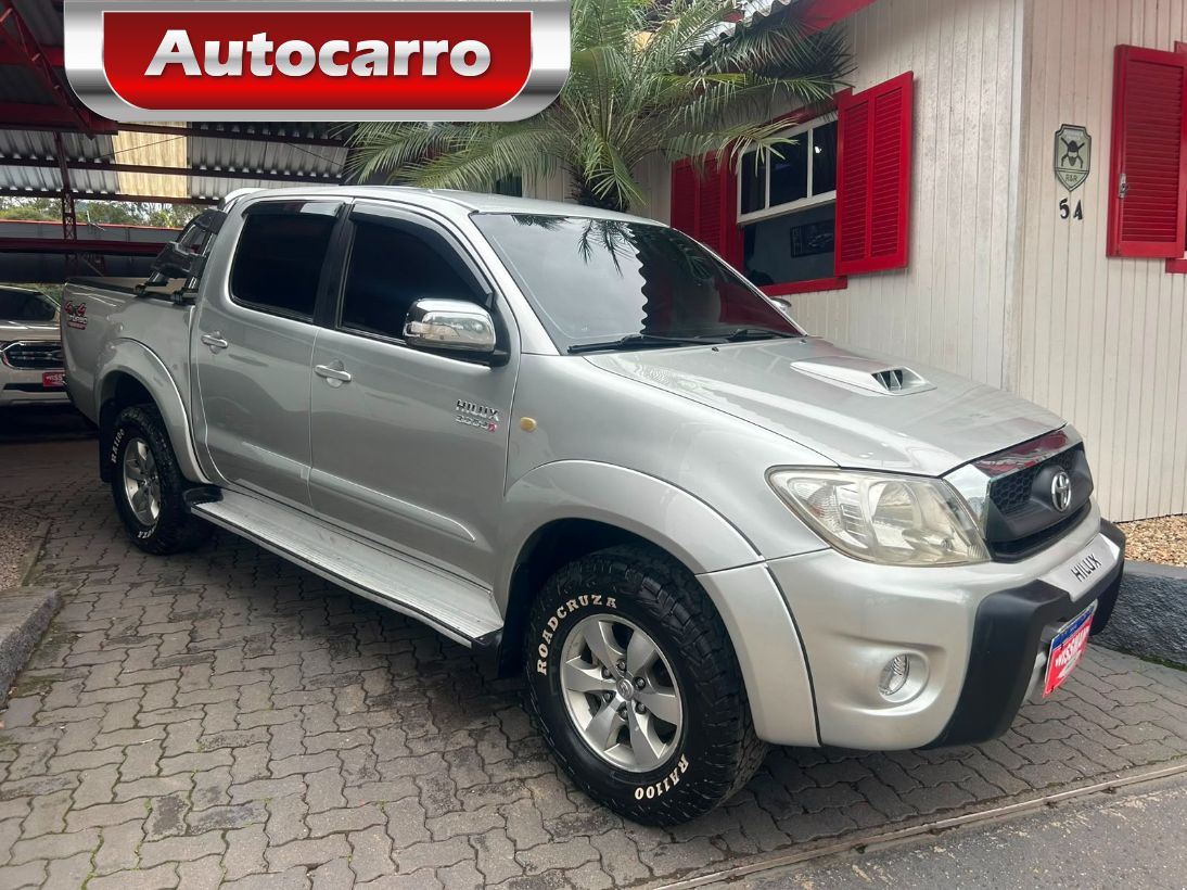 Toyota Hilux 3.0 SRV 4X4 CD 16V TURBO INTERCOOLER DIESEL 4P AUTOMÁTICO 2011