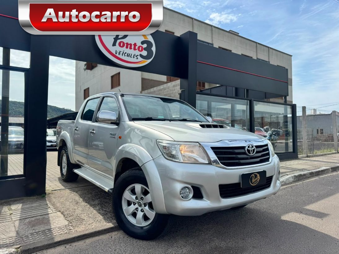 Toyota Hilux 3.0 STD 4X4 CD 16V TURBO INTERCOOLER DIESEL 4P MANUAL 2014