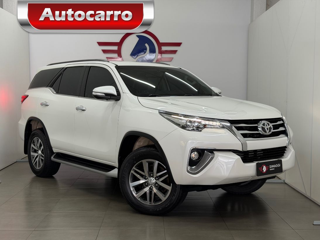 Toyota Hilux Sw4 Hilux SW4 SRX 4x4 2.8 TDI 16V Dies. Aut. 2017