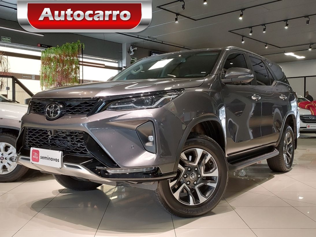 Toyota Hilux Sw4 4X4 2.8 DIESEL 2025